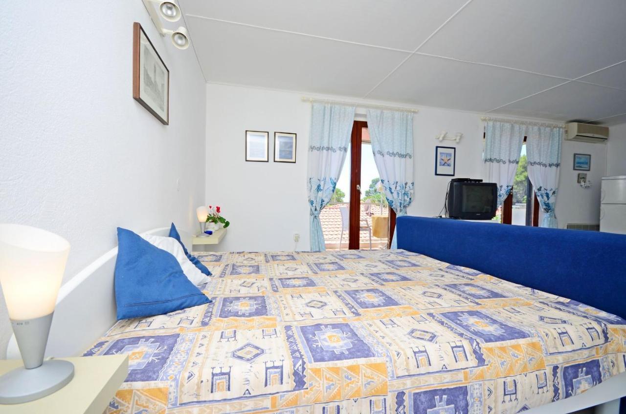 Apartment Dubravka Banjol ภายนอก รูปภาพ